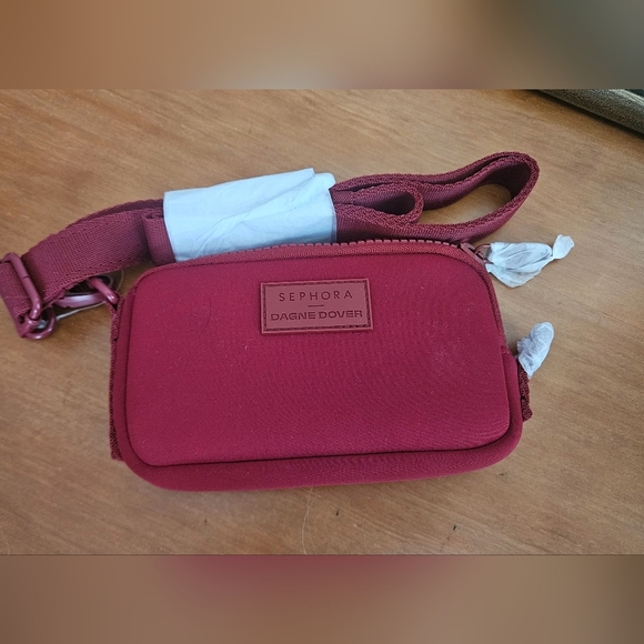 DAGNE DOVER Mara Neoprene Phone Sling X Sephora Limited Edition. Merlot. NWT - Picture 3 of 6